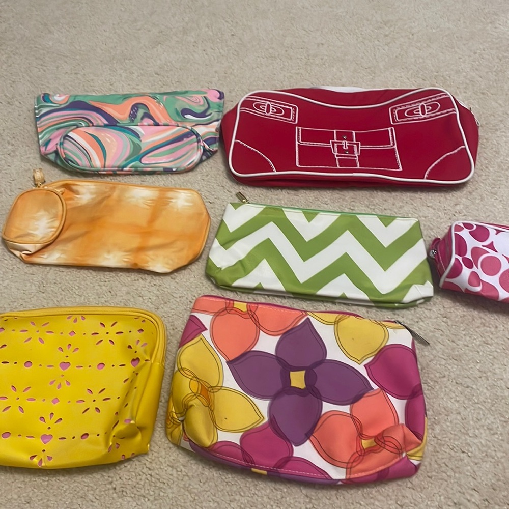 Clinique cosmetic bags